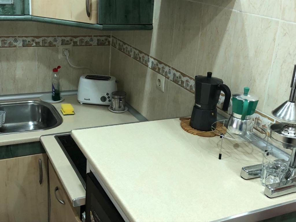 Apartamento Familiar En Toledo, Con 2 Dormitorios, Camas De Matrimonio, Ideal Ubicacion Y Fantasticas Vistas エクステリア 写真